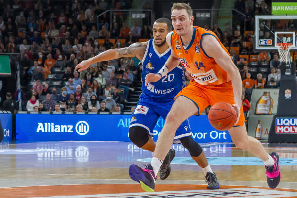 争冠还是欧 争冠还是欧