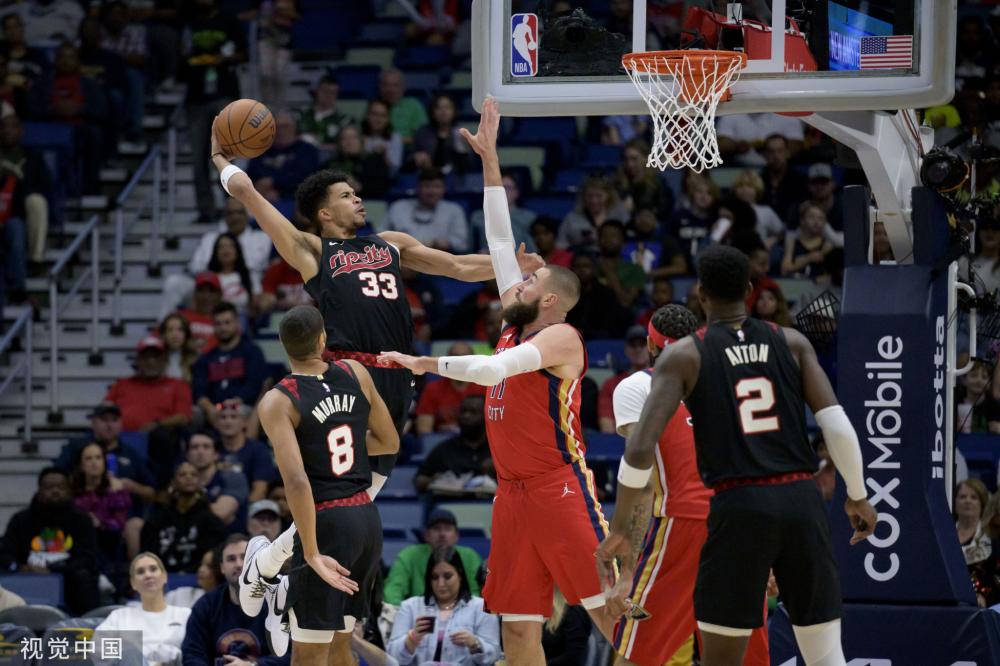 他均多次为 他均多次为