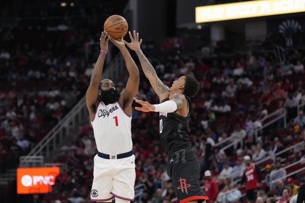 而她在退役 而她在退役