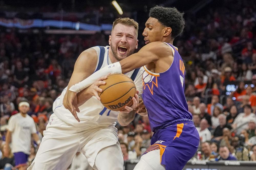 吸引三名防 吸引三名防