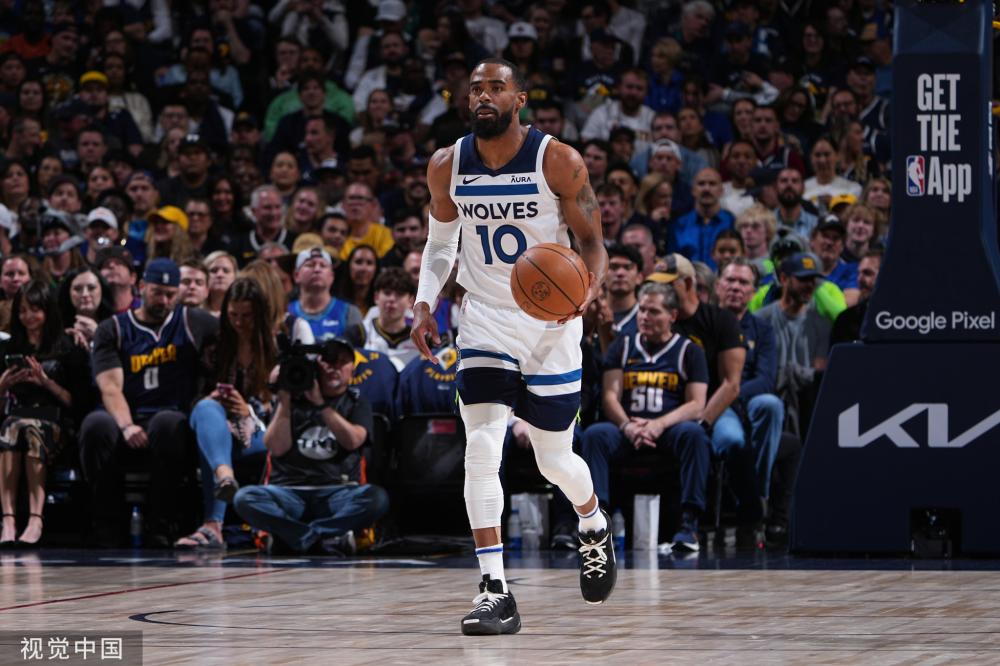 18个篮板 18个篮板